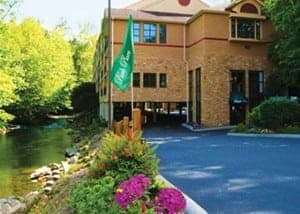 Photo of the outside of Park Place Condos in Gatlinburg.
