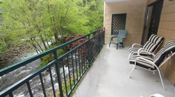 4 Benefits of Booking Our 2 Bedroom Condos in Gatlinburg TN