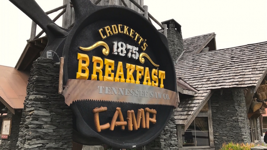 Top 5 Places for the Best Breakfast in Gatlinburg You Don’t Want to Miss