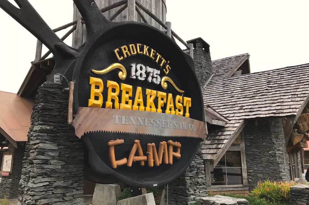 Top 5 Places for the Best Breakfast in Gatlinburg You Don’t Want to Miss