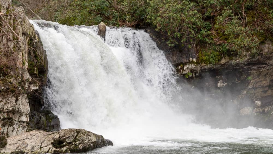 Top 4 Hikes in the Smoky Mountains with Waterfalls