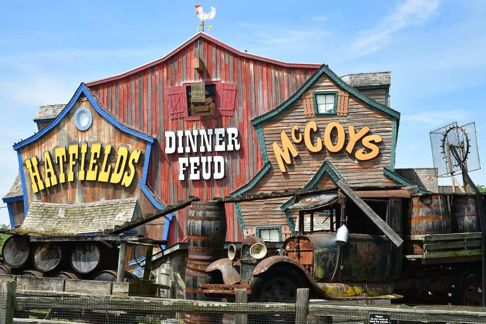3 Pigeon Dinner Shows That You Will Love